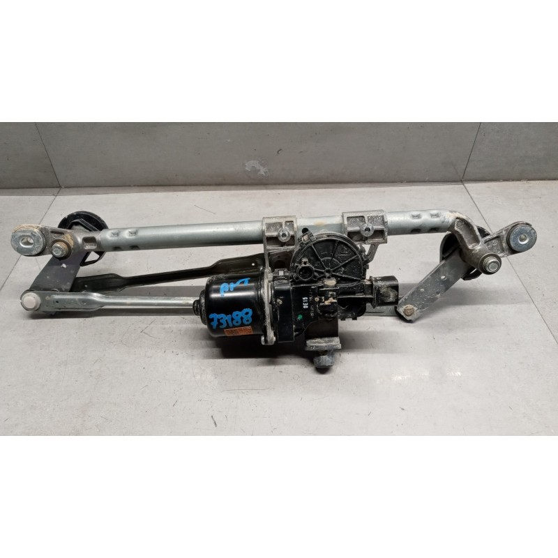 HYUNDAI windshield wiper motor HYUNDAI i10 2020> used