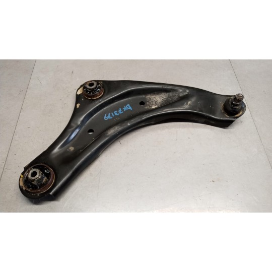 BRACCIO OSCILLANTE ANTERIORE INFERIORE DESTRO NISSAN Juke 2014>2019 usato
