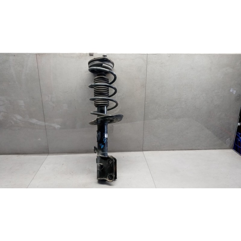 NISSAN RIGHT FRONT SHOCK ASSORBER NISSAN Juke 2014>2019 used