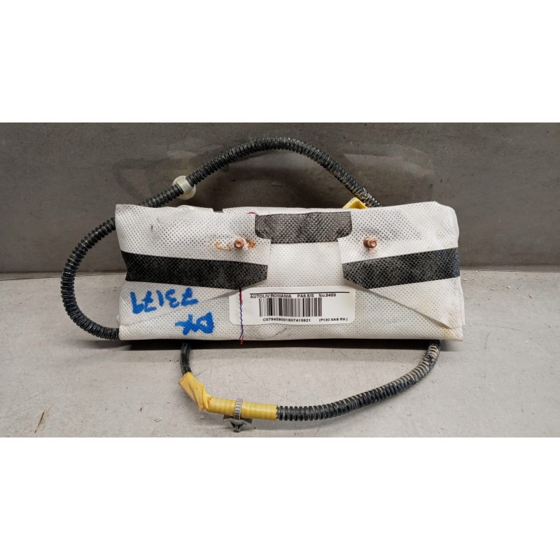 NISSAN CURTAIN AIRBAG RIGHT  NISSAN Juke 2014>2019 used