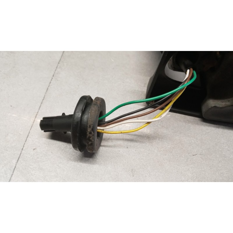 NISSAN truck RIGHT ELETRIC REAR-VIEW MIRROR  NISSAN truck Atleon used