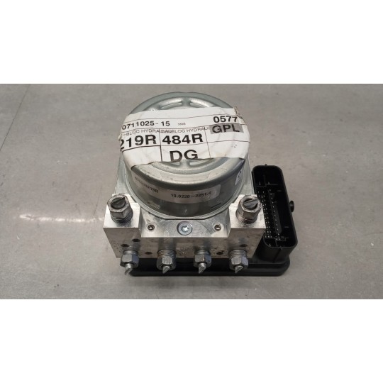 GRUPPO ABS DACIA Sandero 2020> usato