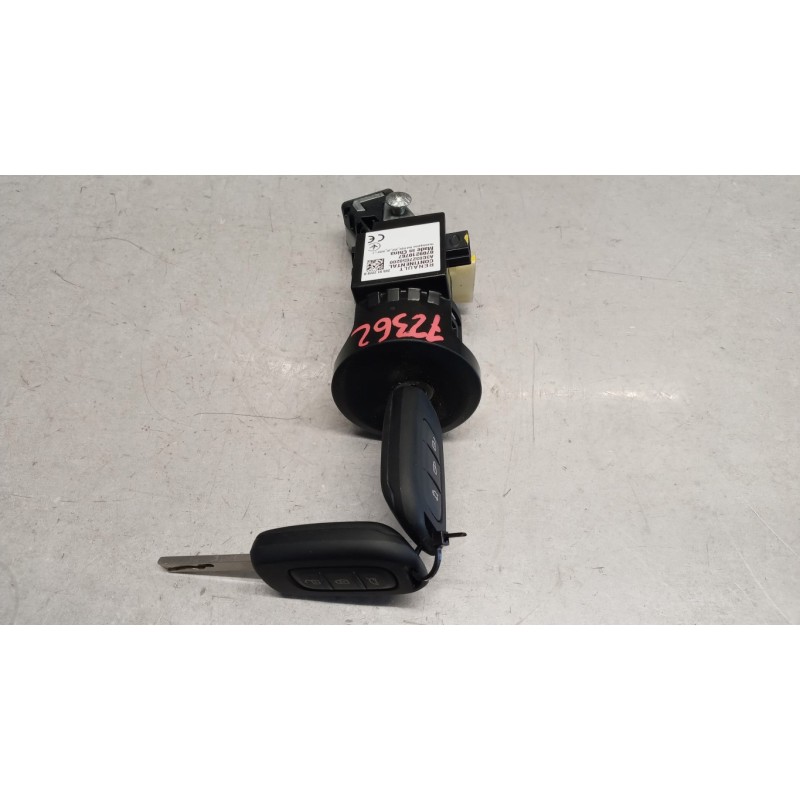 DACIA KEY LOCK IGNITION  DACIA Sandero 2020> used