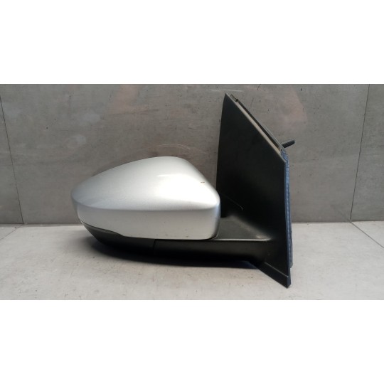 REARVIEW RIGHT  VOLKSWAGEN Polo 2009>2014 used