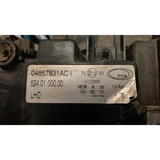 FRONT LEFT FLASHLIGHT  CHRYSLER Voy./G.Voyager 2004>2008 used