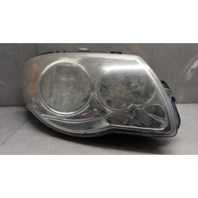 RIGHT HEADLIGHT CHRYSLER...