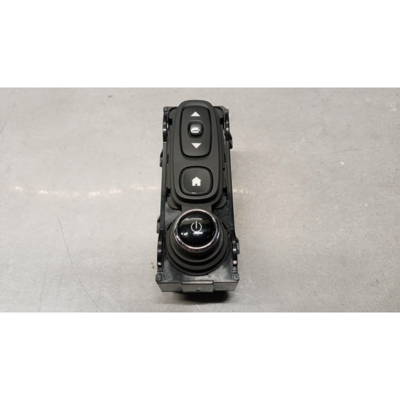 RENAULT INTERRUTTORI E PULSANTI ABITACOLO RENAULT Captur 2013>2017 usato