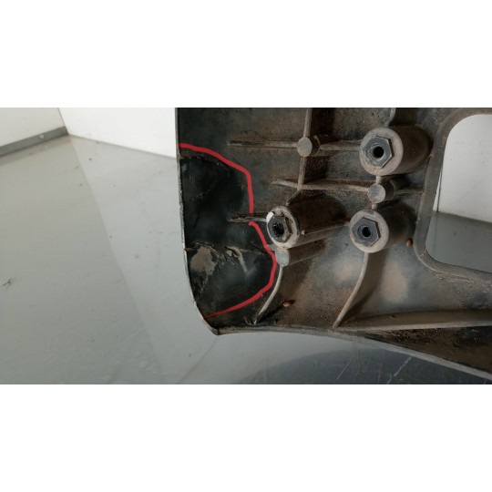 PARAURTI ANTERIORE RENAULT truck Midlum usato