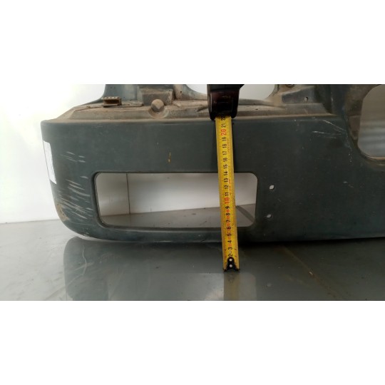 PARAURTI ANTERIORE RENAULT truck Midlum usato