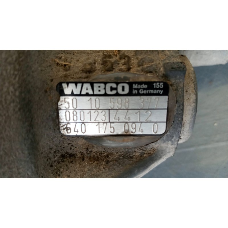 RENAULT truck PINZA ANTERIORE DESTRA RENAULT truck Midlum usato