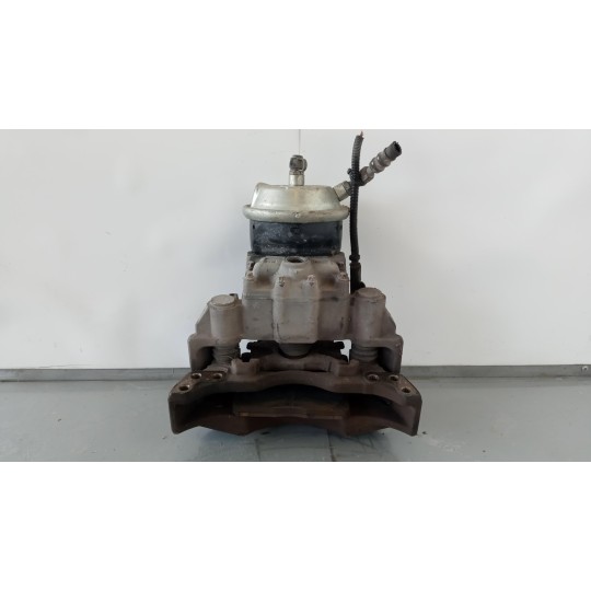 PINZA ANTERIORE DESTRA RENAULT truck Midlum usato