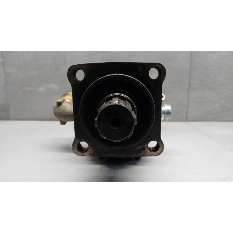 RENAULT truck HYDRAULIC PUMP  RENAULT truck Midlum used