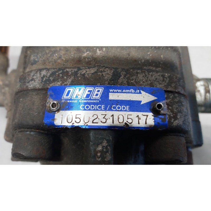 RENAULT truck HYDRAULIC PUMP  RENAULT truck Midlum used