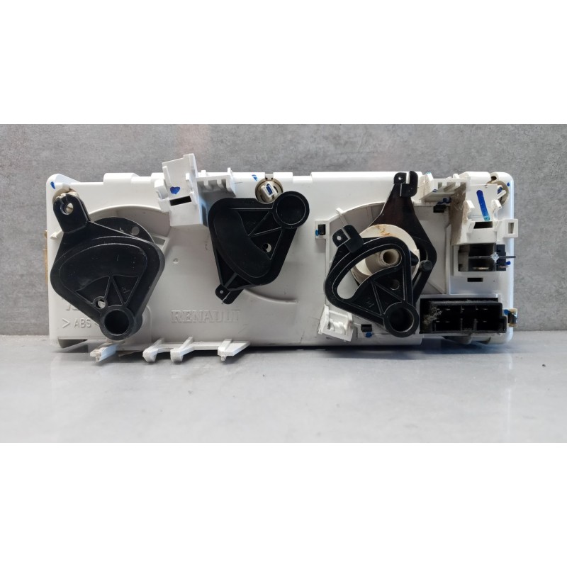 RENAULT truck AC CONTROL UNIT RENAULT truck Midlum used