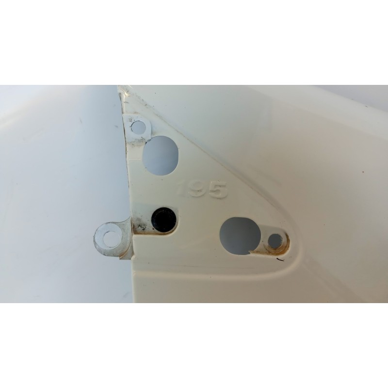 RENAULT RIGHT FRONT MUDGUARD  RENAULT Clio 2009>2012 used