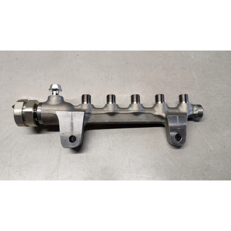 MAZDA RIPARTITORE RAIL DEL CARBURANTE MAZDA CX-3 2018> used