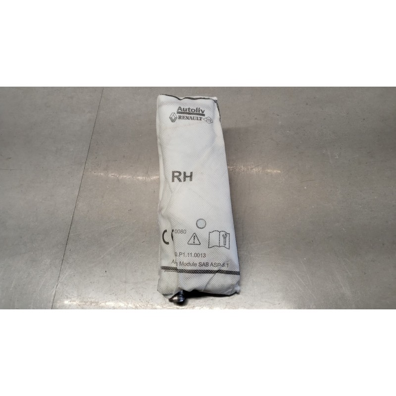 DACIA CURTAIN AIRBAG RIGHT  DACIA Lodgy 2012> used