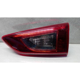 RIGHT REAR LIGHT ON BACK...