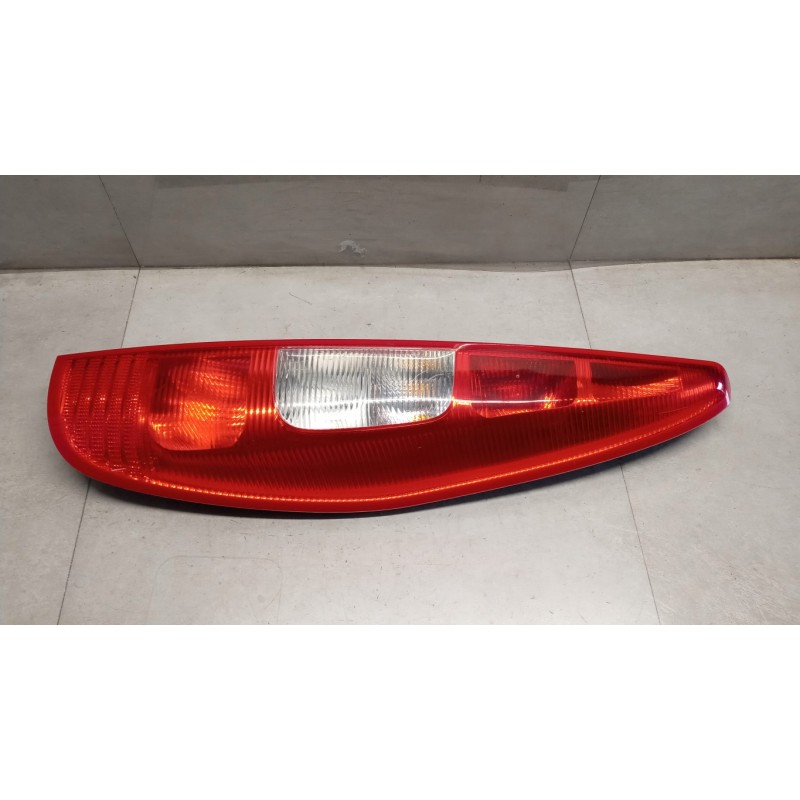 MITSUBISHI FARO POSTERIORE ESTERNO DESTRO MITSUBISHI Colt 2004> usato