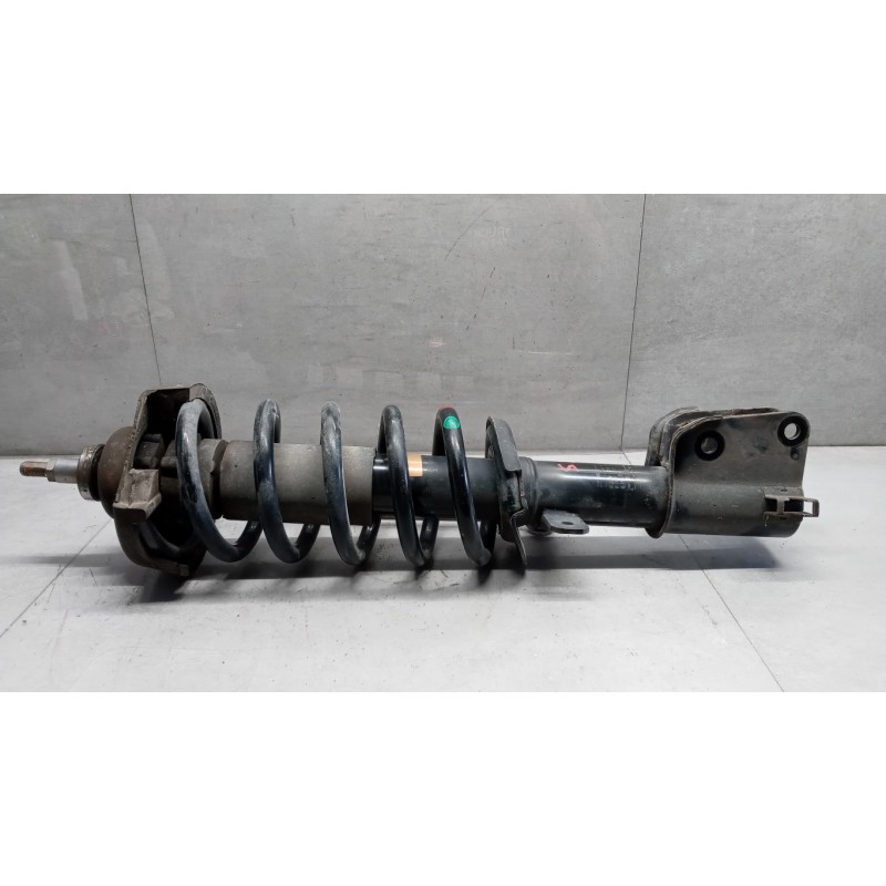 RENAULT van LEFT FRONT SCHOCK ASSORBER RENAULT van Trafic 2010>2014 used