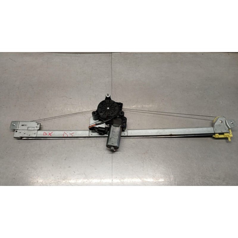 RENAULT van ALZA VETRI ANTERIORI DESTRO RENAULT van Trafic 2010>2014 usato