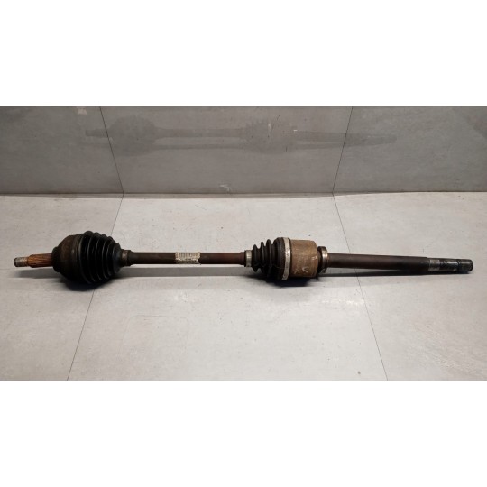 FRONT HALF-AXLES RIGHT  RENAULT van Trafic 2010>2014 used