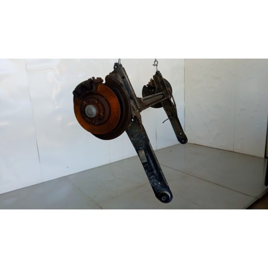 ASSALE POSTERIORE RENAULT van Trafic 2010>2014 usato