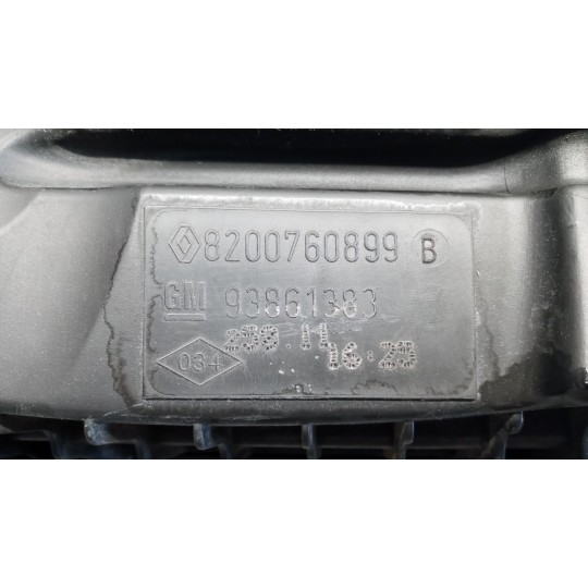 SCATOLA FILTRO RENAULT van Trafic 2010>2014 usato