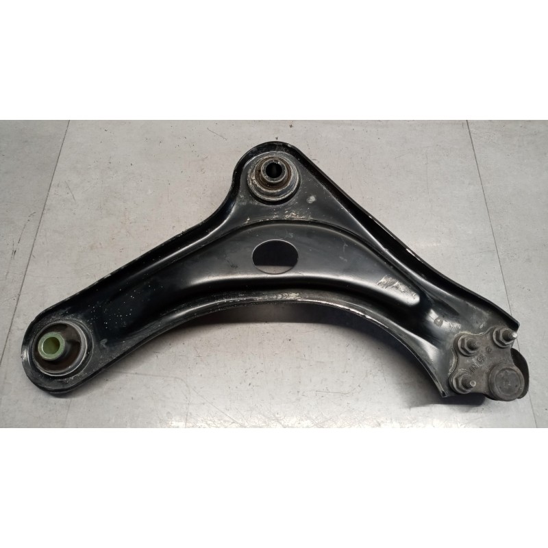 CITROEN CONTROL ARM FRONT LOWER LEFT  CITROEN C3 2020> used