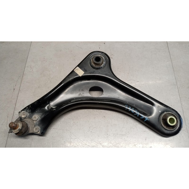 CITROEN CONTROL ARM FRONT LOWER LEFT  CITROEN C3 2020> used