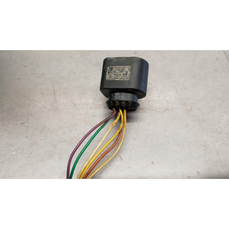 SEAT RIGHT ELETRIC REAR-VIEW MIRROR  SEAT Ibiza 2017> used