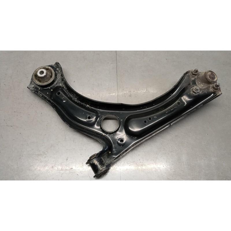 SEAT BRACCIO OSCILLANTE ANTERIORE INFERIORE DESTRO SEAT Ibiza 2017> usato