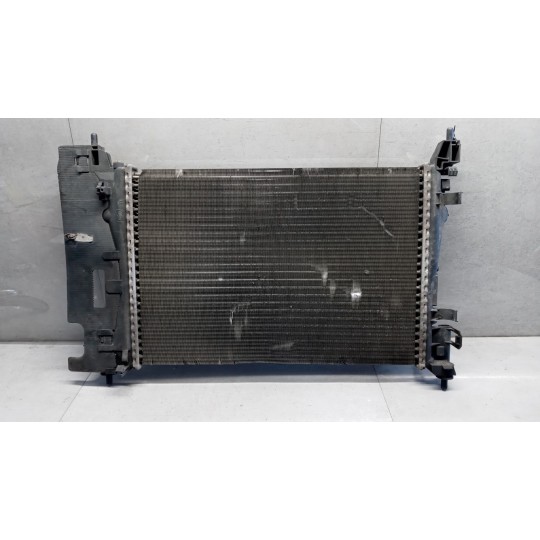 RADIATORE ACQUA FIAT F.Grande Punto 2005>2012 usato