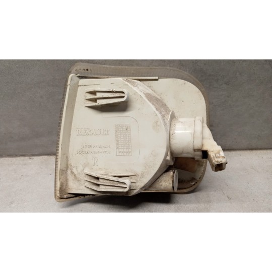 RIGHT FRONT INDICATORS  RENAULT truck Premium 1996>2005 used