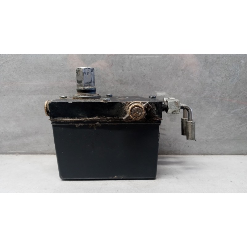 RENAULT truck POMPA IDR ALZACABINA RENAULT truck Premium 1996>2005 usato