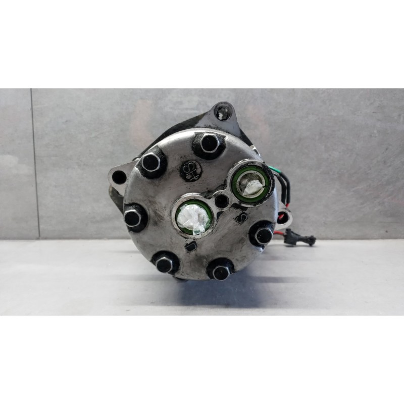 RENAULT truck AIR CONDITIONER COMPRESSOR RENAULT truck Premium 1996>2005 used