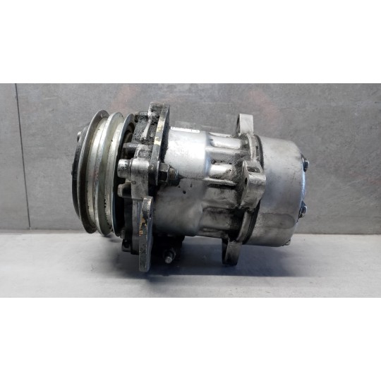 COMPRESSORE ARIA CONDIZIONATA RENAULT truck Premium 1996>2005 usato