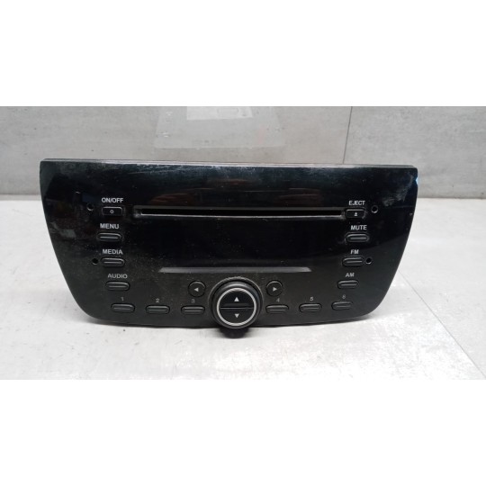 AUTORADIO FIAT Doblo' 2009>2014 usato