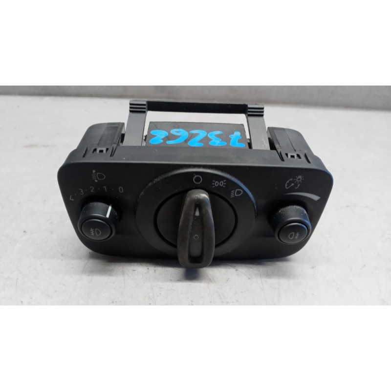 FORD BLOCK LOGHTS  FORD C-Max 2015> used