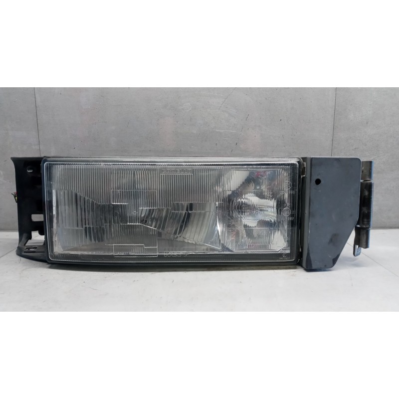 IVECO RIGHT HEADLIGHT IVECO EUROTECH used