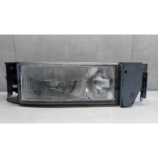 RIGHT HEADLIGHT IVECO EUROTECH used
