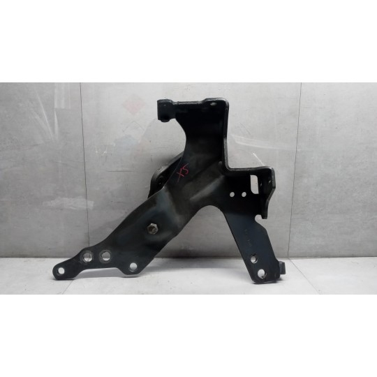 SUPPORTO PARAURTO SCANIA Serie R 2014> usato