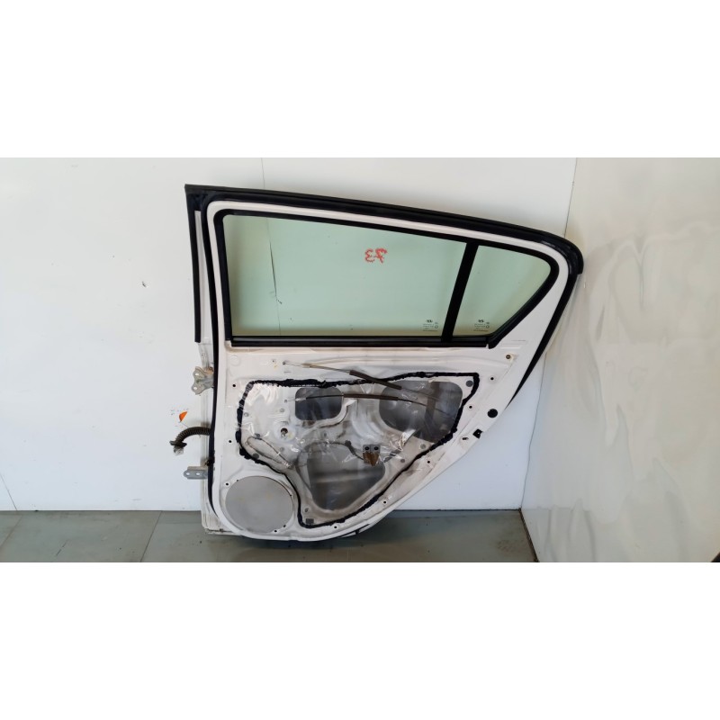 HYUNDAI RIGHT REAR DOOR  HYUNDAI i20 2008>2012 used