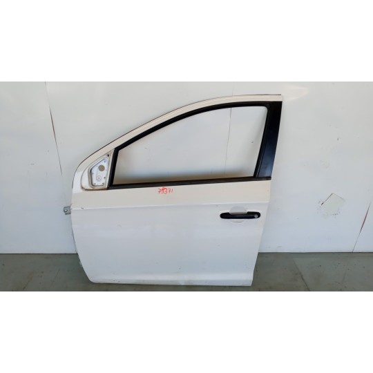 PORTA ANTERIORE SINISTRA HYUNDAI i20 2008>2012 usato