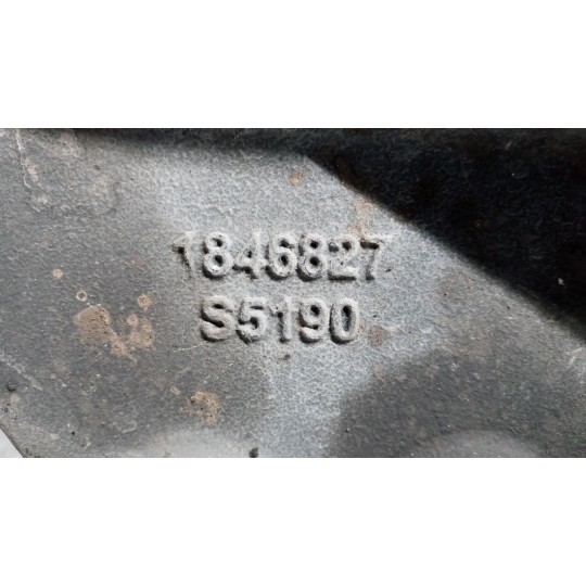 SUPPORTO PARAURTO SCANIA Serie R 2014> usato