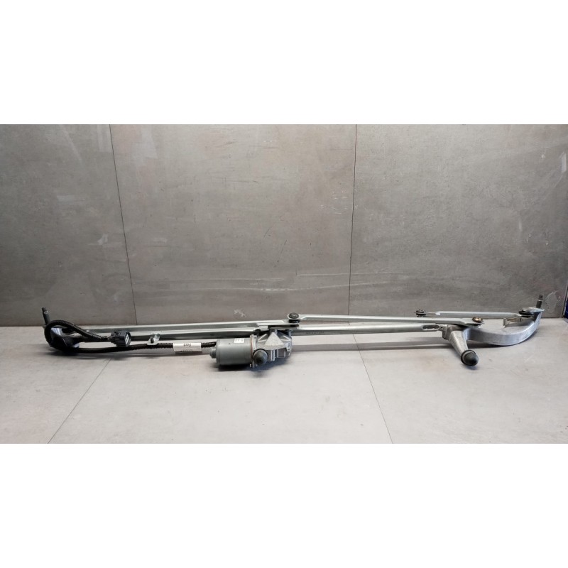 FORD windshield wiper motor FORD C-Max 2015> used