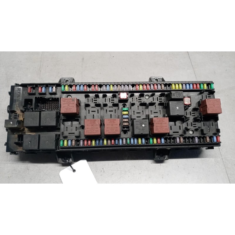 RENAULT truck FUSE BOX RENAULT truck T 2014> used