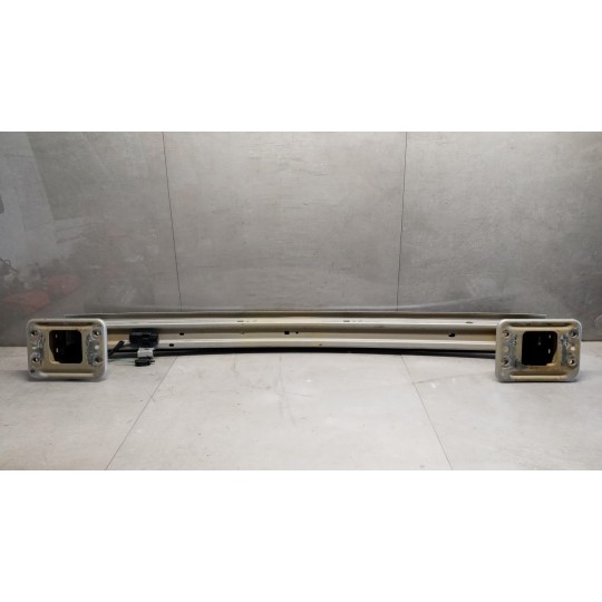 TRAVERSA ANTERIORE PARAURTO FORD van Transit 2019> usato