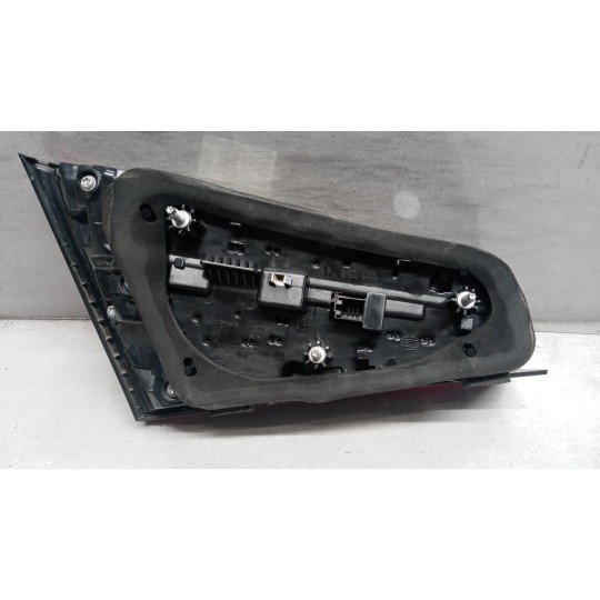 FARO POST INTERNO LED DESTRO AUDI A3 Sportback 2016> usato