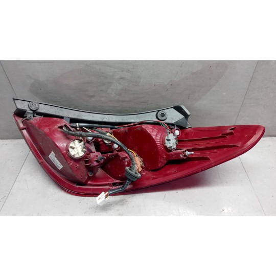 FARO POSTERIORE ESTERNO SINISTRO HYUNDAI i20 2008>2012 usato